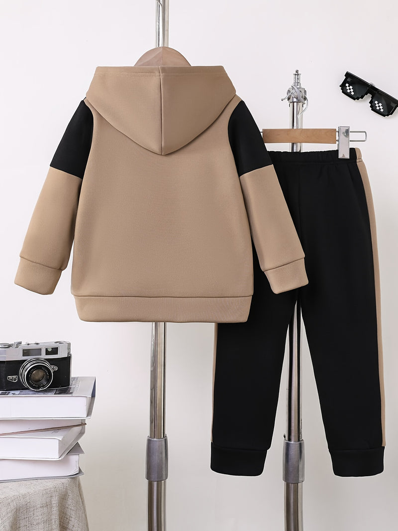 2pcs Boys Autumn/Winter Fleece-Lined Hooded Sweatshirt and Pants Set.