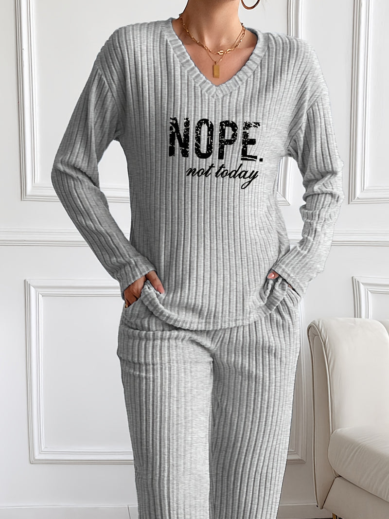 Casual And Stylish Two-Piece Set for Women.