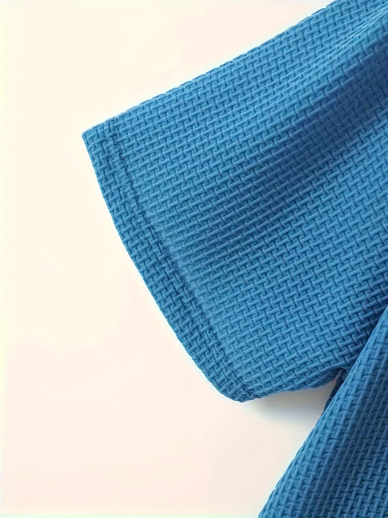 Men's T-Shirt, Cool And Breathable with a Round Neck And Short Sleeves.
