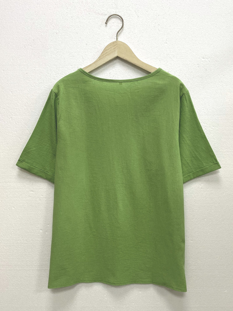 Women’s Casual Short Sleeve T-Shirt.