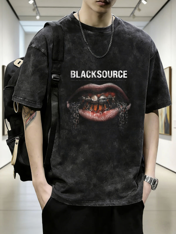 Men's and Women's Vintage Casual Style T-Shirt.