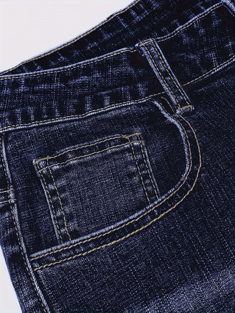 Men's Slim-Fit Stretch Denim Jeans in Dark Blue, Suitable for All Seasons.