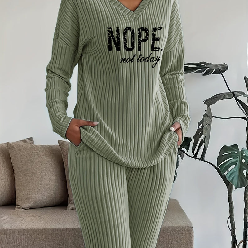 Casual And Stylish Two-Piece Set for Women.