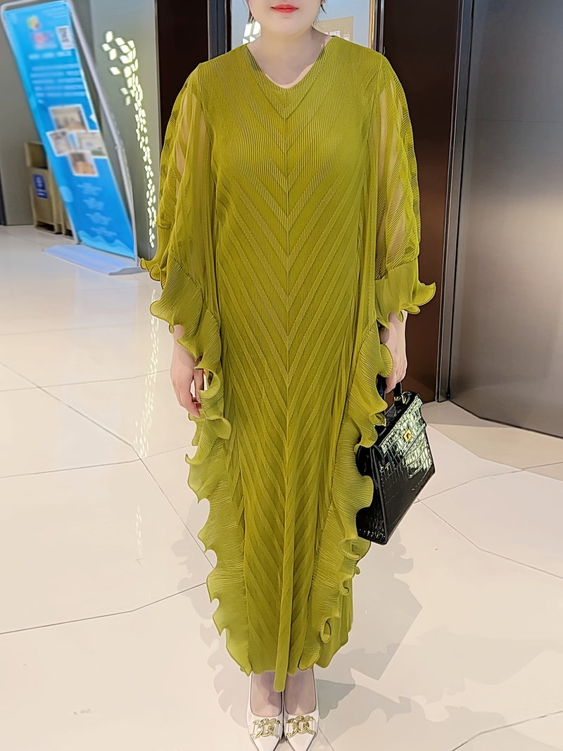 Women’s Elegant Long Dress with Stylish Pleats.