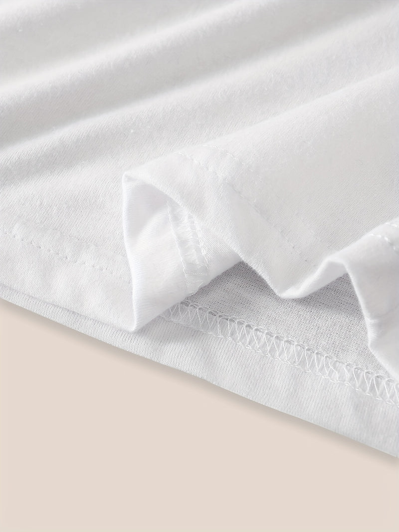 Women’s Geometric Print T-Shirt.