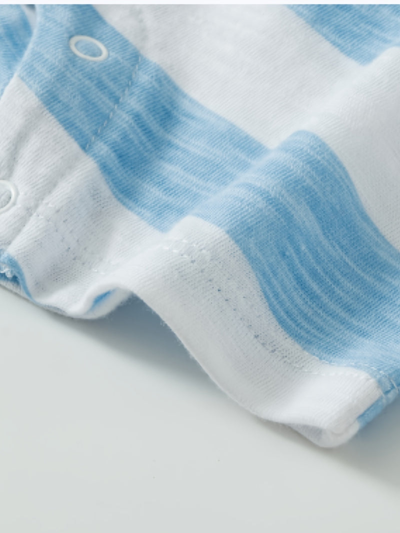 2 new models, newborn baby boy, suitable for newborns from 3 to 9 months.