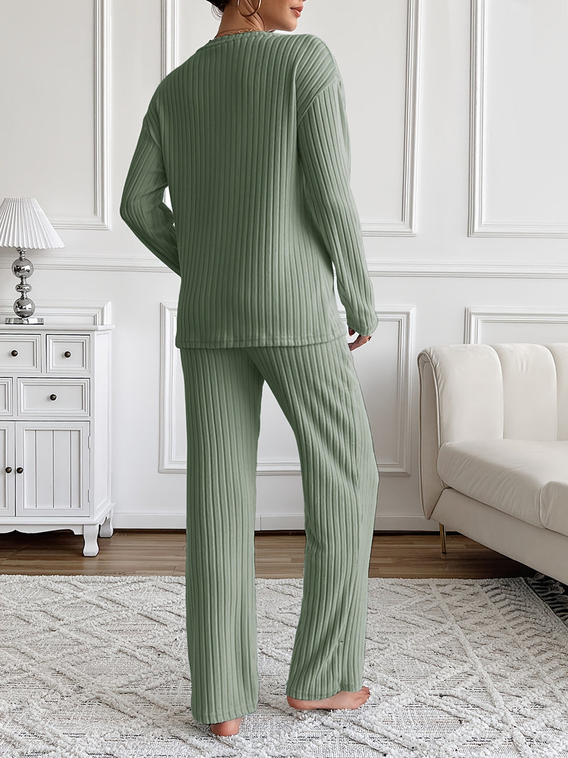 Casual And Stylish Two-Piece Set for Women.