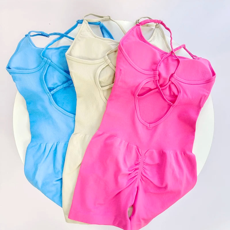 Sexy Seamless Peach Hip Yoga Jumpsuit - Quick-Dry, Stretchy Knit Fabric.