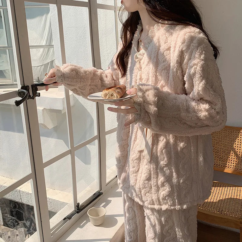 Thickened Coral Fleece Sleepwear Women's Two-Piece Set Winter Plush Home.