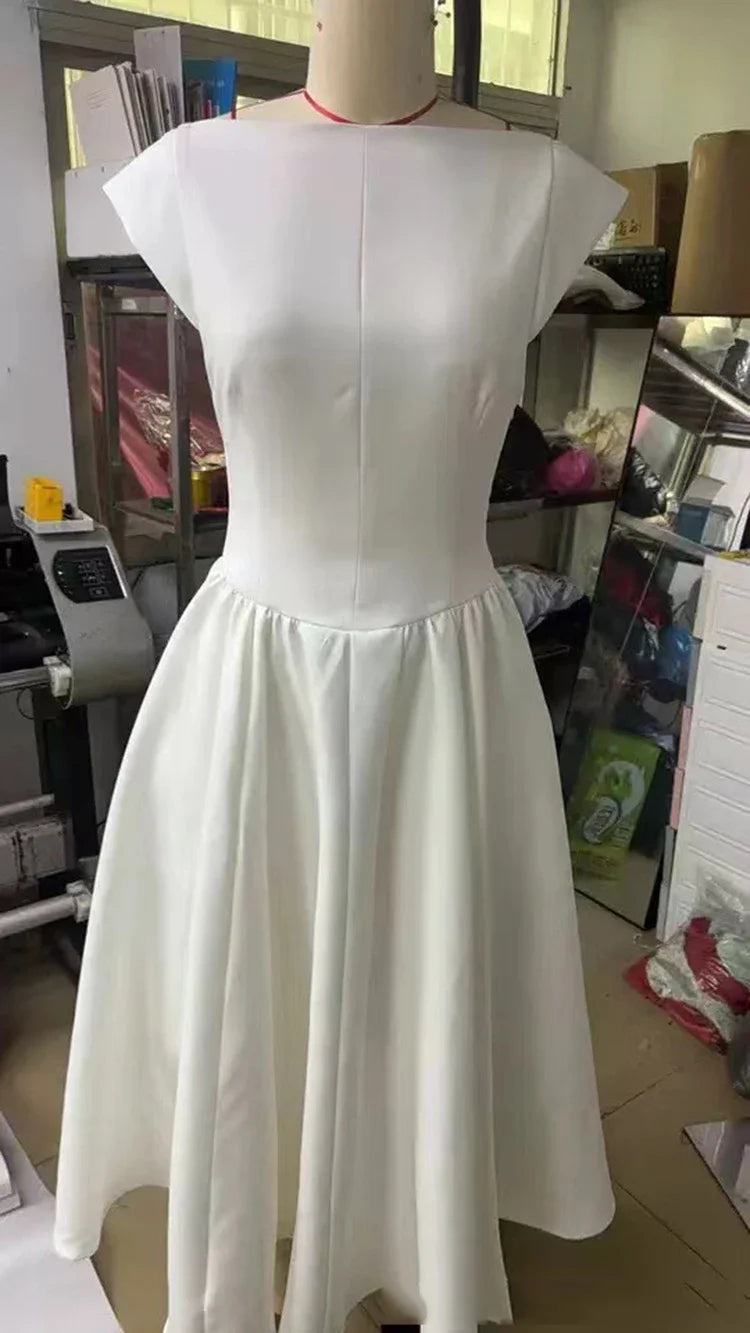 Suninheart Women Circle Cut Out Back Dress Wide Shoulders.