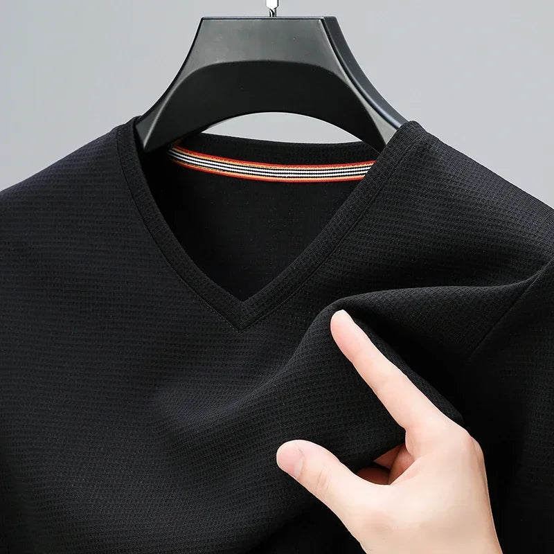 Men's New Waffle V Neck Short Sleeved T-shirt Summer Comfortable Top.