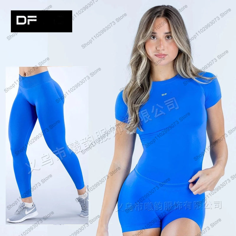 Women's two-piece yoga outfit, consisting of a short-sleeved top and high-waisted.