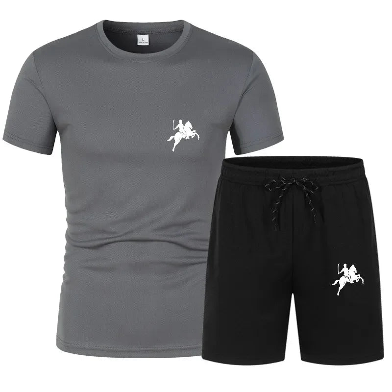 New fashionable and high-quality men's short sleeved T-shirt+shorts two-piece.