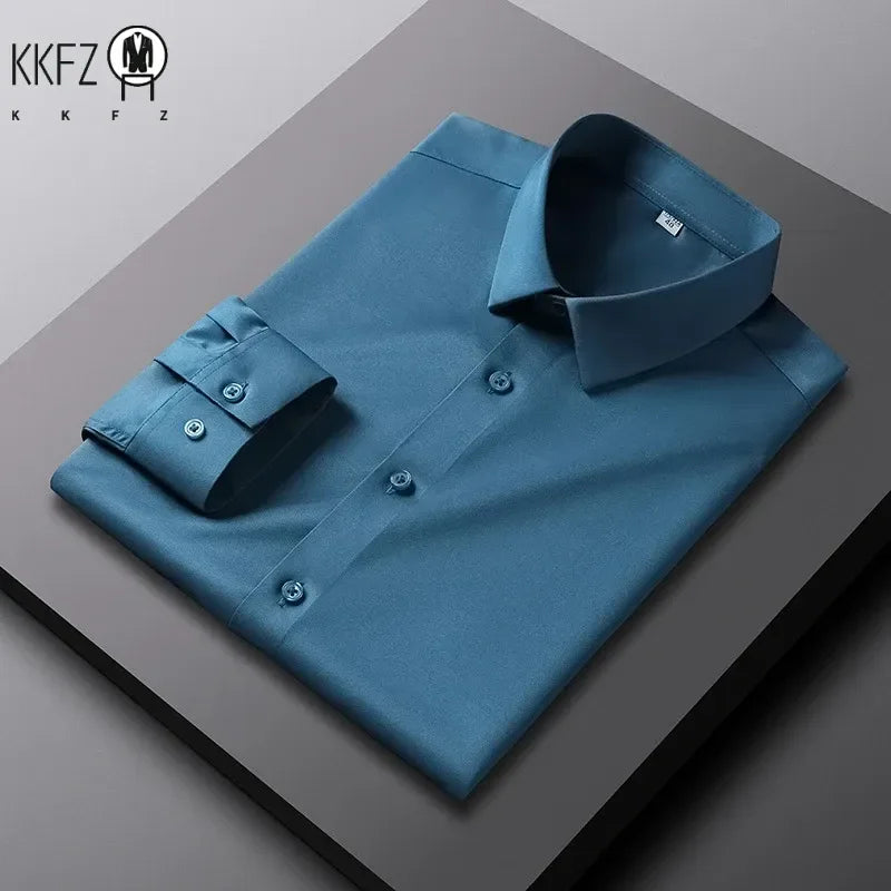 Men's Casual and Fashionable Long Sleeved Solid Color Shirt.