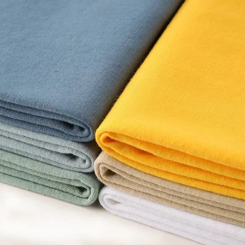 Men's Solid Color Round Neck Cotton Long Sleeved T-shirt.