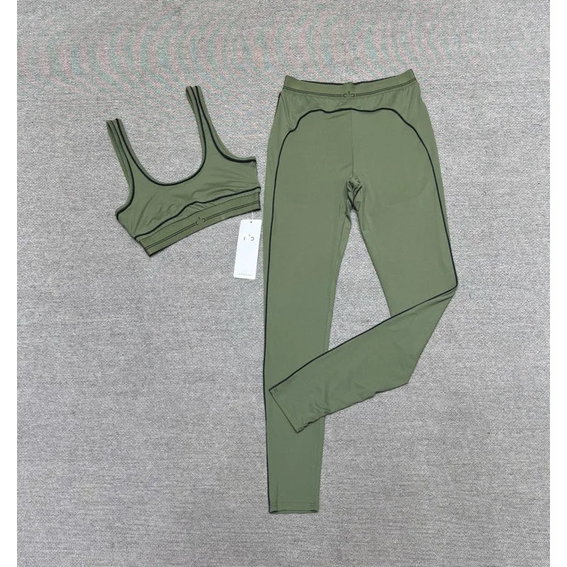 AL* Yoga Set: Striped color-blocked design elongates proportions.
