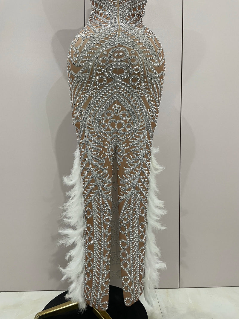 Women Sparkly Rhinestone Feathers Sleeveless O Neck Bodycon Long Dress.