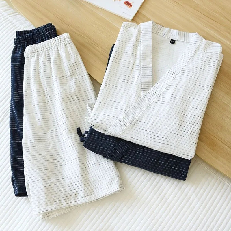 Japanese Kimono pajamas Men's Pajamas Summer Thin Short-sleeved Shorts.