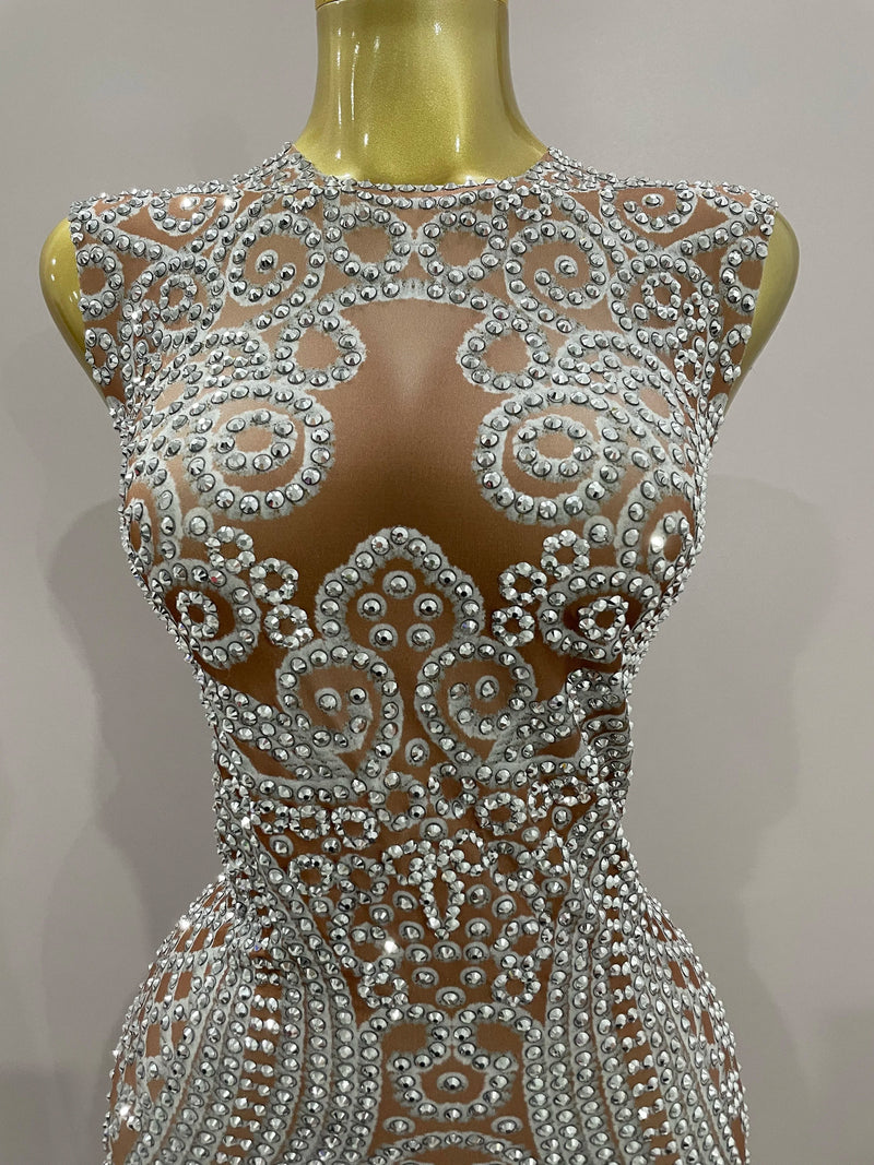 Women Sparkly Rhinestone Feathers Sleeveless O Neck Bodycon Long Dress.