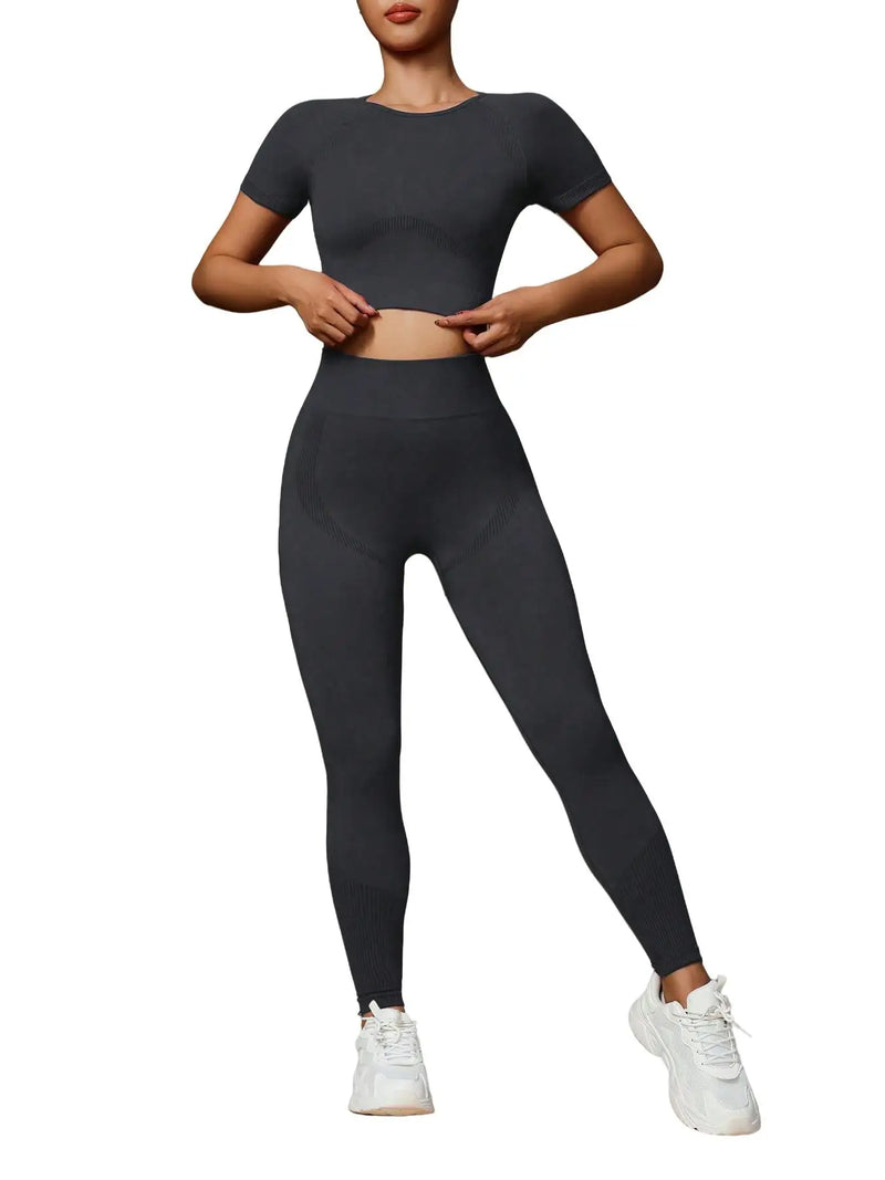 Fashionable women's two-piece high elastic seamless yoga suit sportswear.