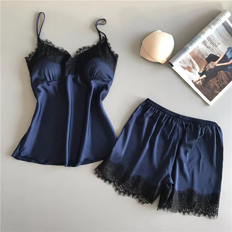 1 set of women's sleepwear set, fashionable V-neck lace sexy sleepwear.
