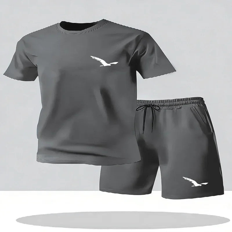 Summer Men's New Fashionable Sportswear Round Neck Short Sleeved Shorts.