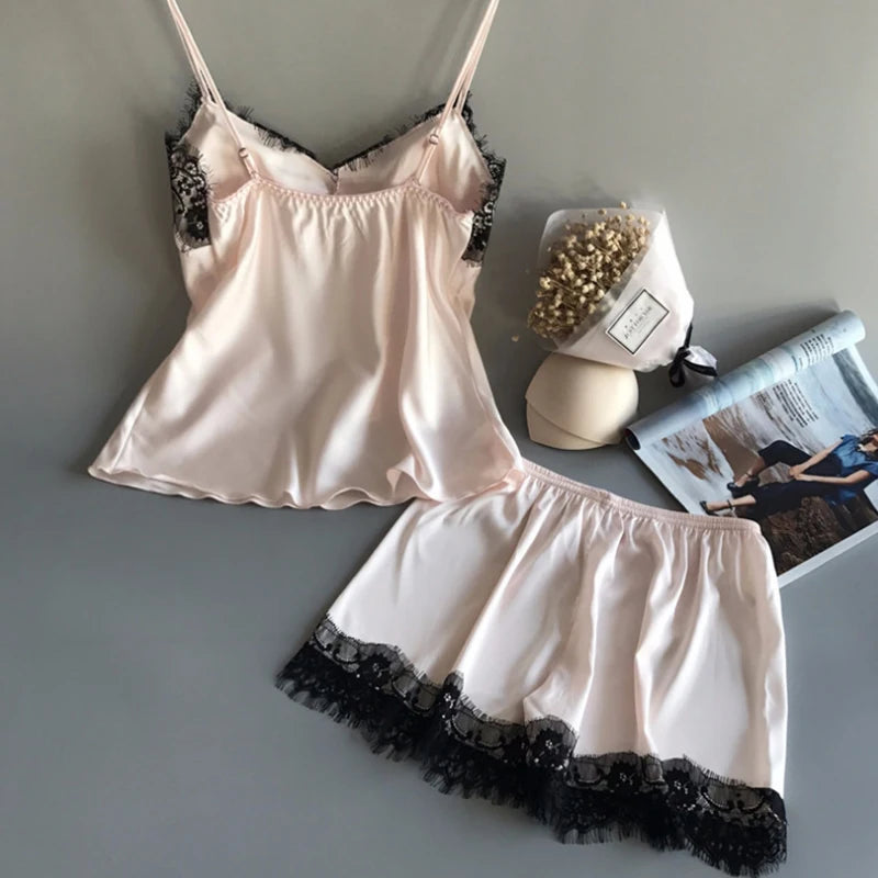 1 set of women's sleepwear set, fashionable V-neck lace sexy sleepwear.