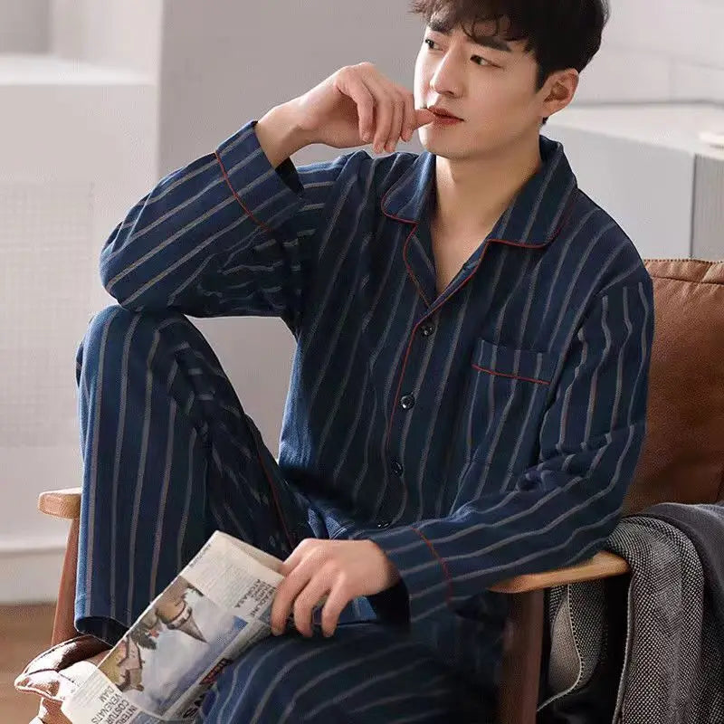 Teenage Men's Pajamas Long-Sleeved Spring and Autum.