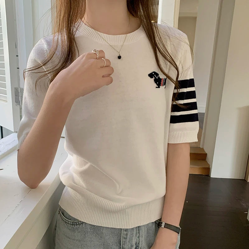 Women's T-shirt casual striped knit pullover short sleeved loose round neck.