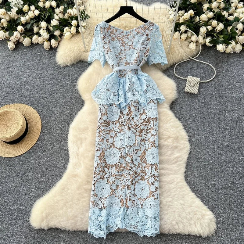 Women’s Elegant Hook Floral Hollow Lace Dress.