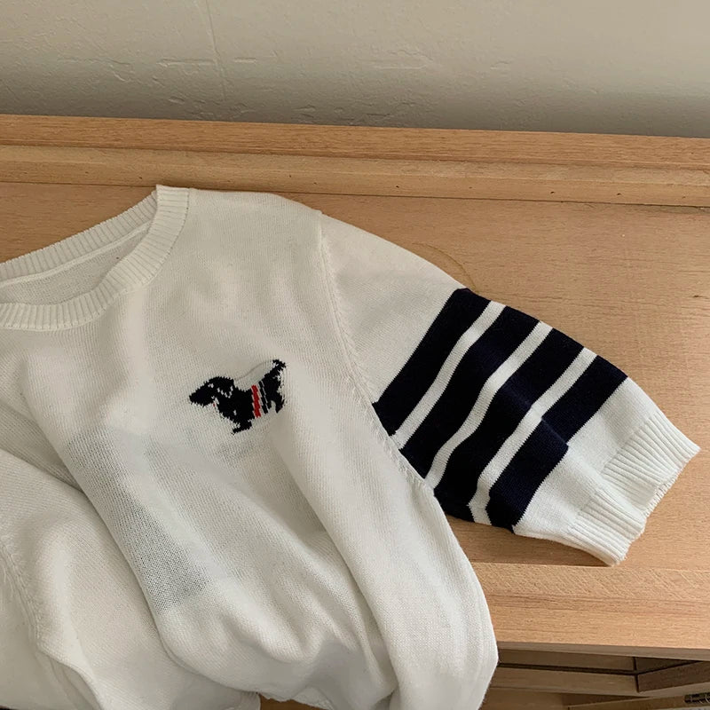 Women's T-shirt casual striped knit pullover short sleeved loose round neck.