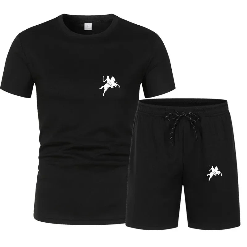 New fashionable and high-quality men's short sleeved T-shirt+shorts two-piece.