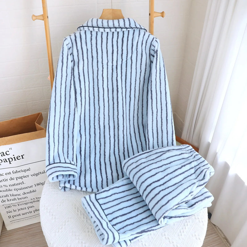 Winter couple pajamas Women's Pajamas Flannel Pajamas 2 Piece Set.