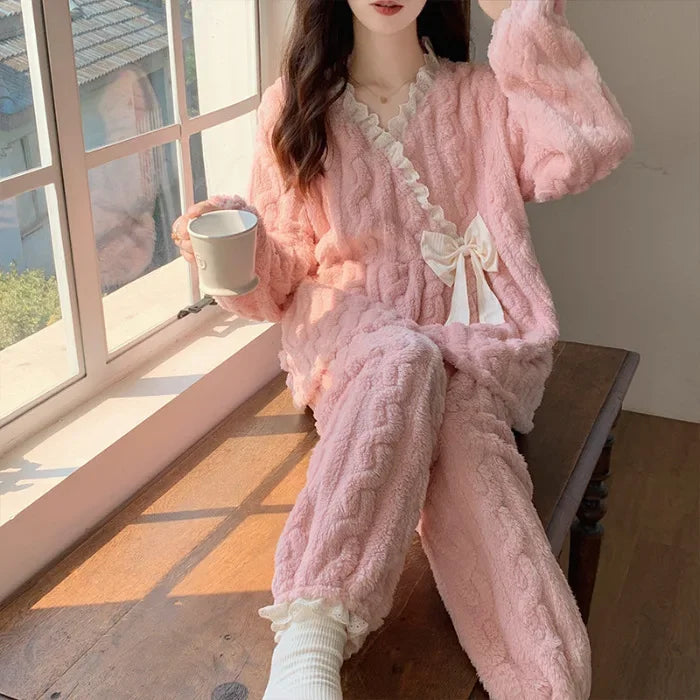 Thickened Coral Fleece Sleepwear Women's Two-Piece Set Winter Plush Home.
