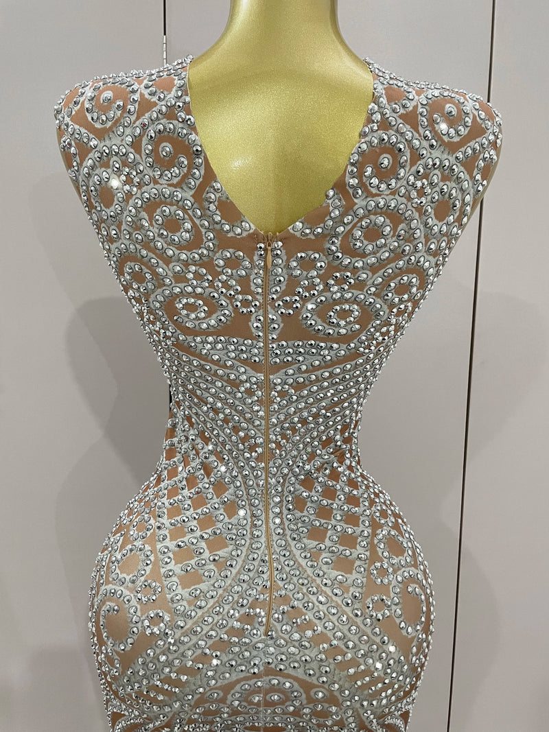 Women Sparkly Rhinestone Feathers Sleeveless O Neck Bodycon Long Dress.