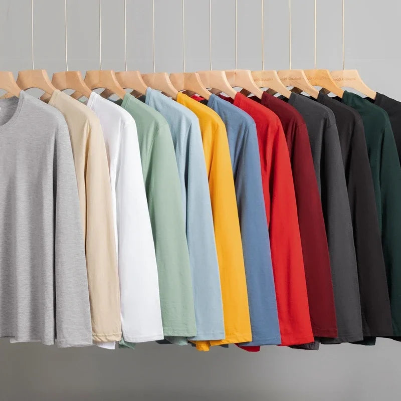 Men's Solid Color Round Neck Cotton Long Sleeved T-shirt.