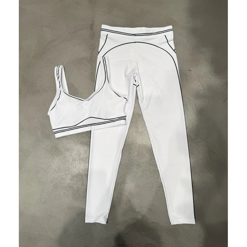 AL* Yoga Set: Striped color-blocked design elongates proportions.