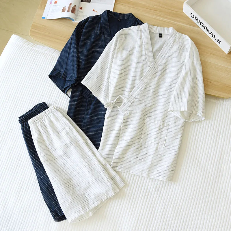 Japanese Kimono pajamas Men's Pajamas Summer Thin Short-sleeved Shorts.