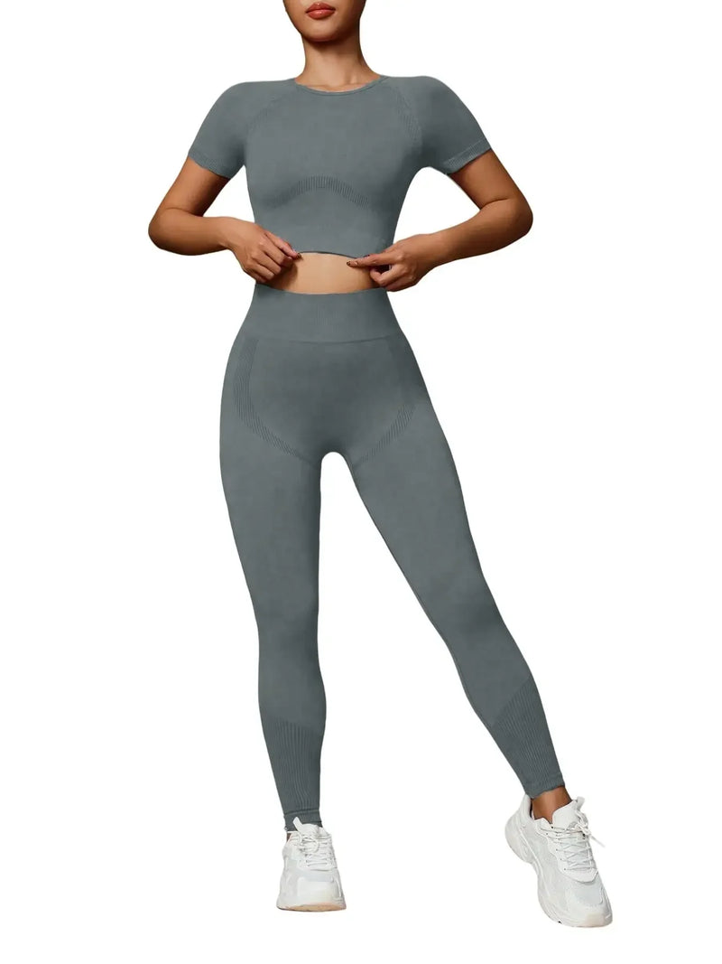 Fashionable women's two-piece high elastic seamless yoga suit sportswear.