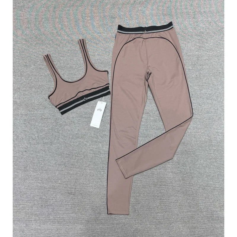 AL* Yoga Set: Striped color-blocked design elongates proportions.