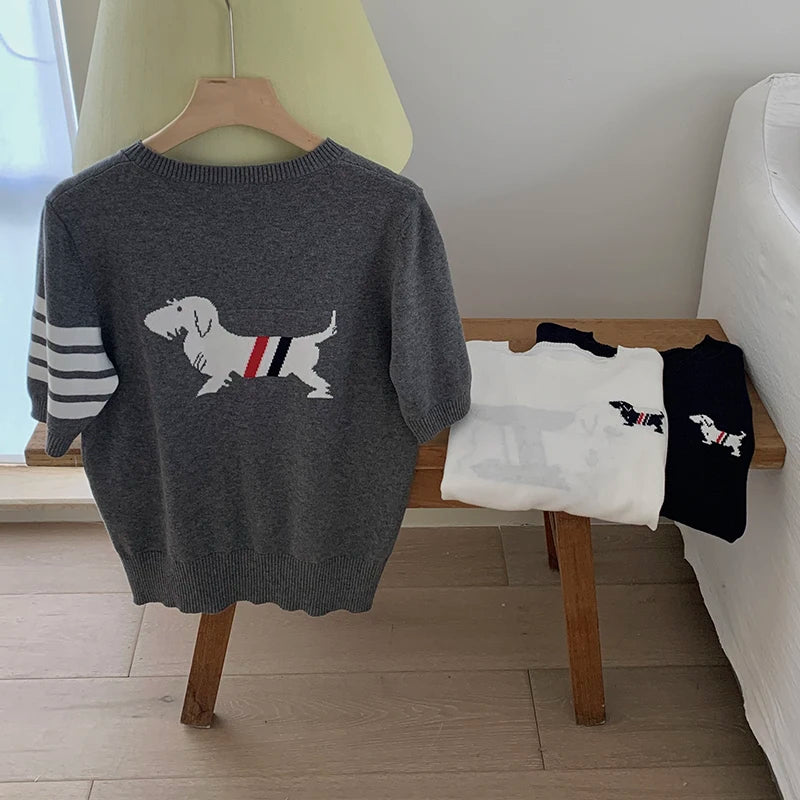 Women's T-shirt casual striped knit pullover short sleeved loose round neck.
