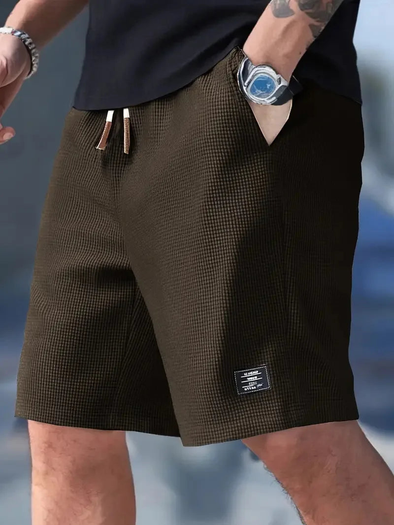 Men's Summer Casual Sports Shorts Plaid Checkered Loose Knee Length Shorts.