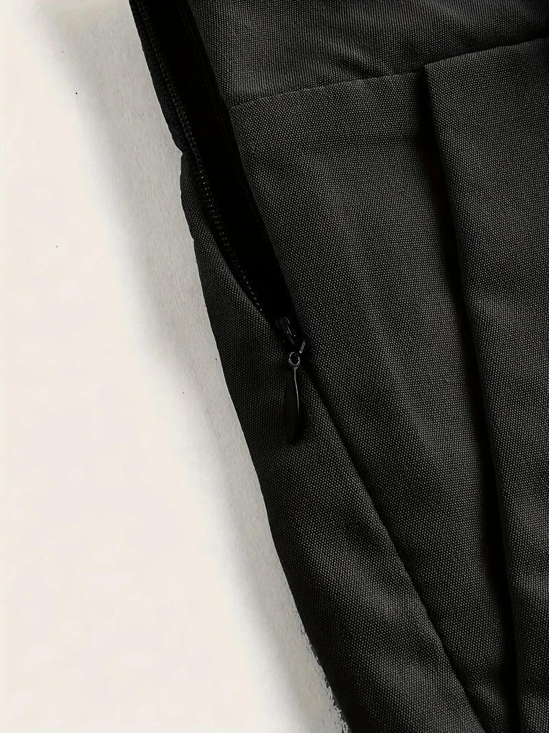 Ladies' casual versatile solid color simple pocket elastic waist shorts.