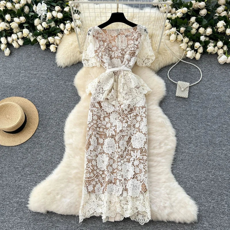 Women’s Elegant Hook Floral Hollow Lace Dress.