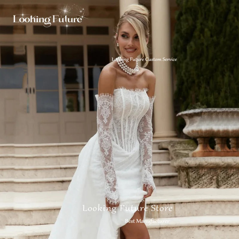 Women’s Customized Luxury Lace Appliques Mermaid Wedding Dresses.