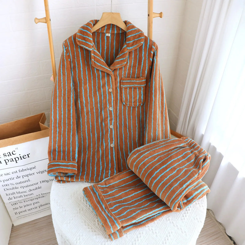 Winter couple pajamas Women's Pajamas Flannel Pajamas 2 Piece Set.