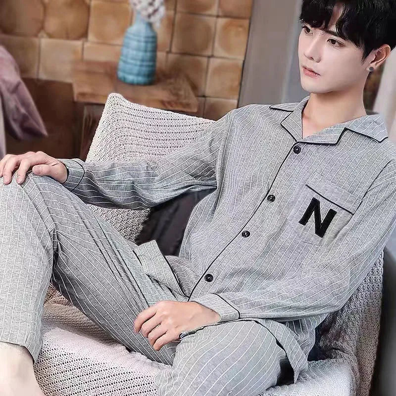 Teenage Men's Pajamas Long-Sleeved Spring and Autum.