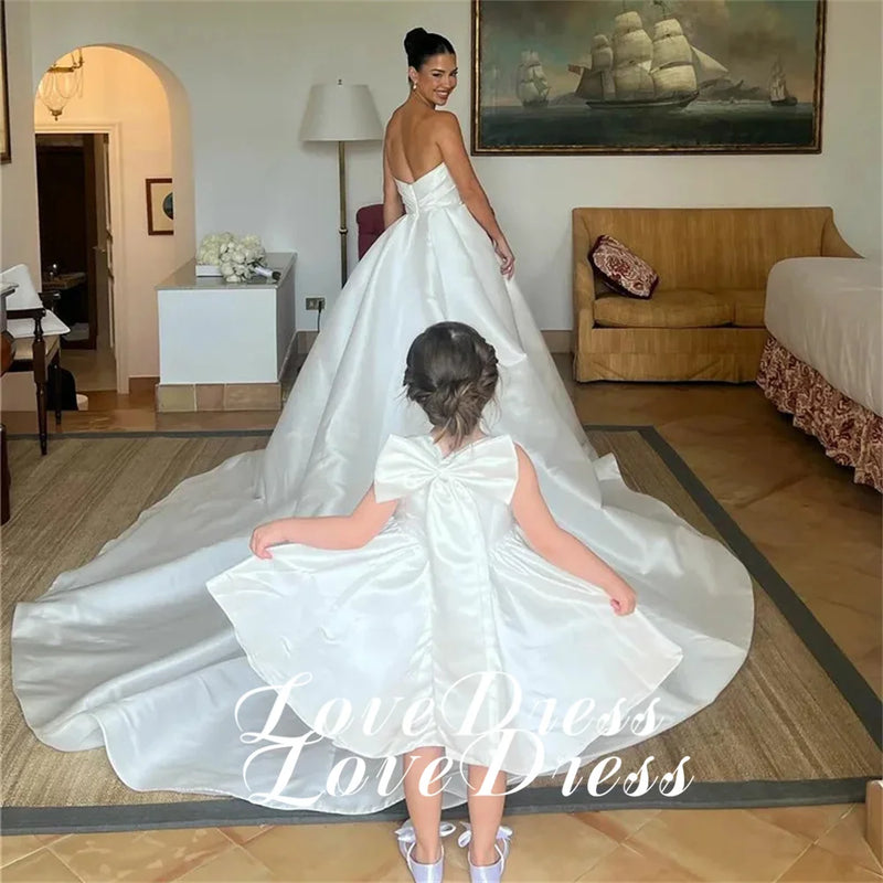 Women’s Customized Simple Stain Strapless Pleats A-Line High Side Slit Wedding Dress.