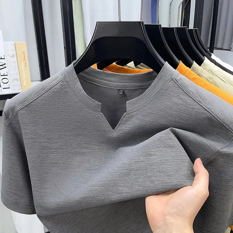 Korean Men's Casual and Fashionable Small V-neck Solid Color Short Sleeved T-shirt.