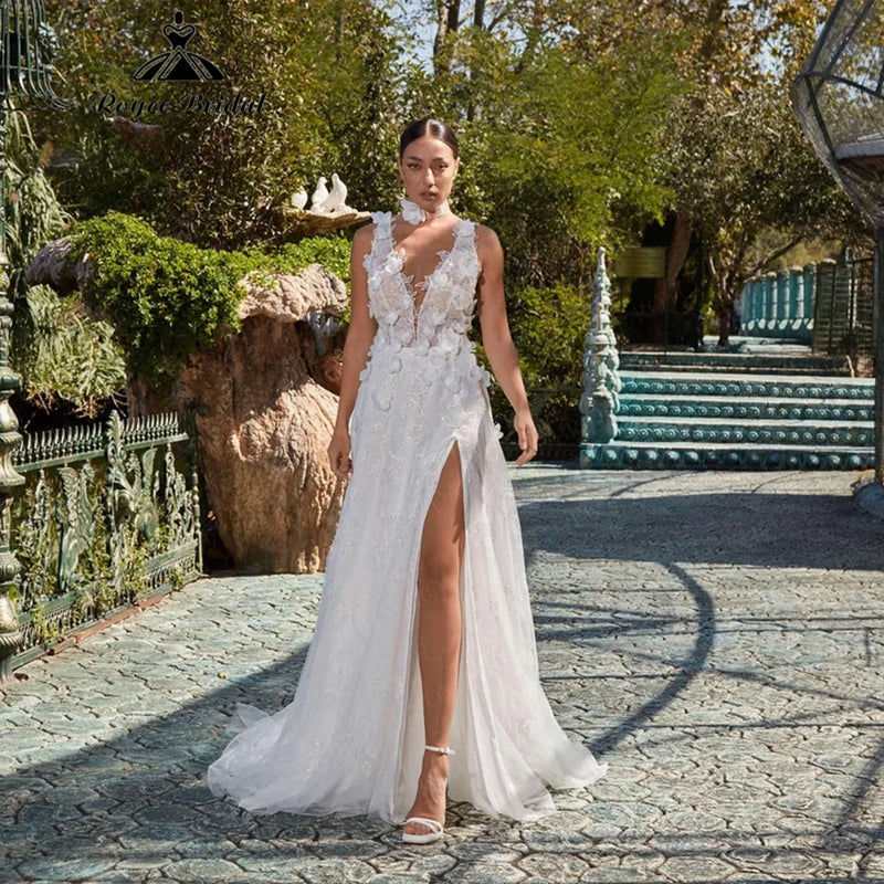 Women’s Boho 3D Floral Applique Tulle Wedding Dress.